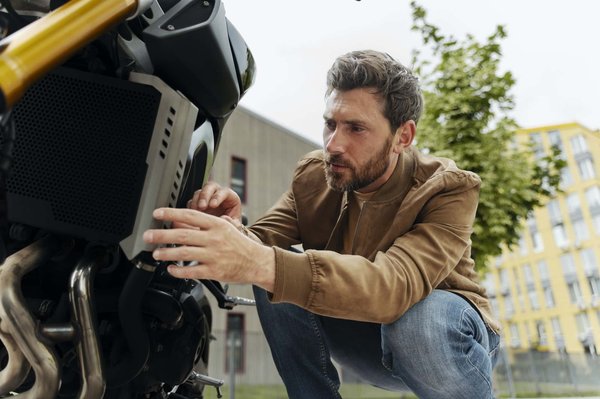 Bloque roue moto : le guide ultime pour sécuriser votre moto